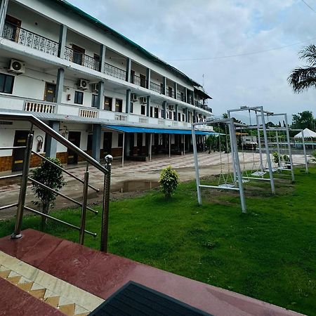Vasant Vihar Resort Kevadia Esterno foto